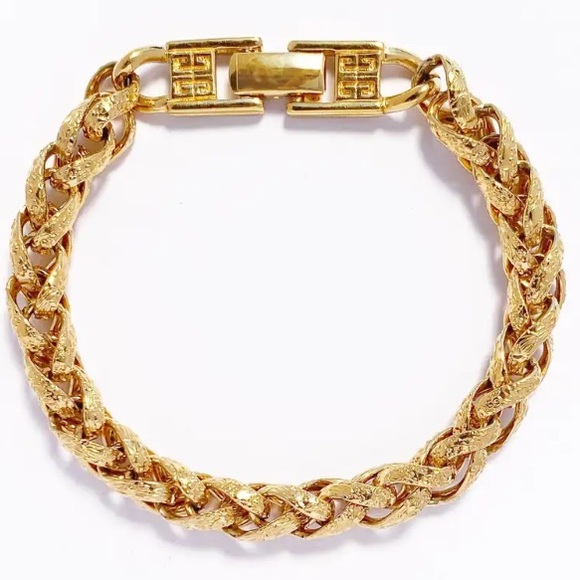 Vintage Givenchy Gold Plated Byzantine Rope Chain Logo Claps Runway Bracelet - Picture 2 of 14